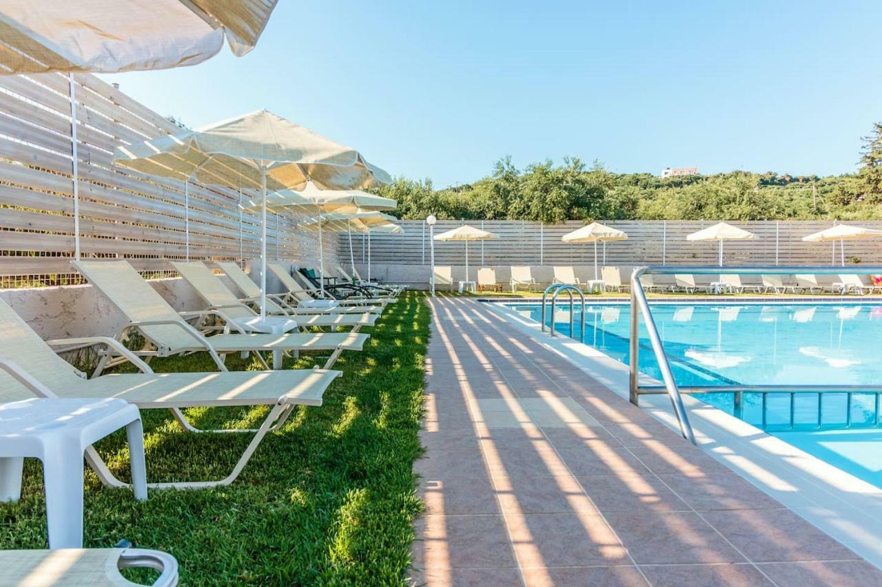 Agia Marina Charming And Comfy House 아파트 외부 사진