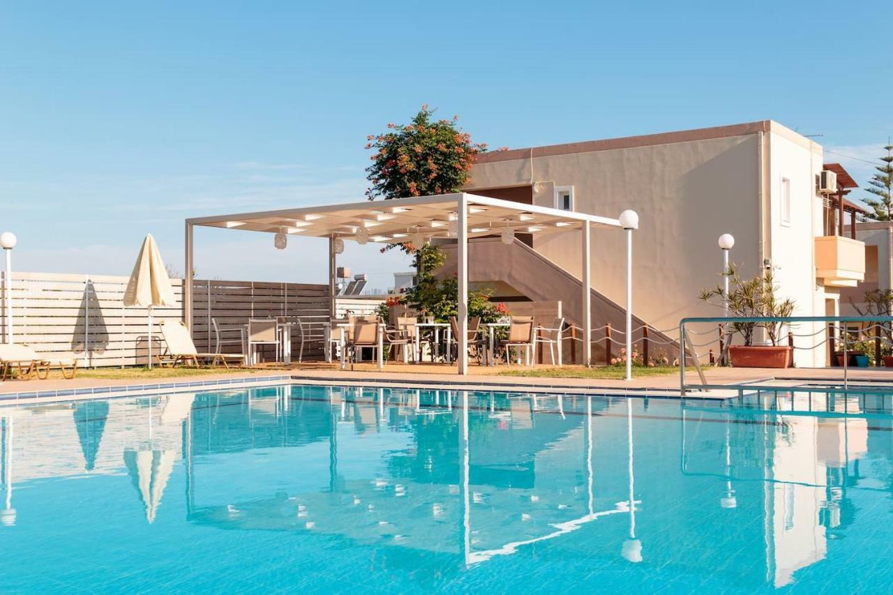 Agia Marina Charming And Comfy House 아파트 외부 사진