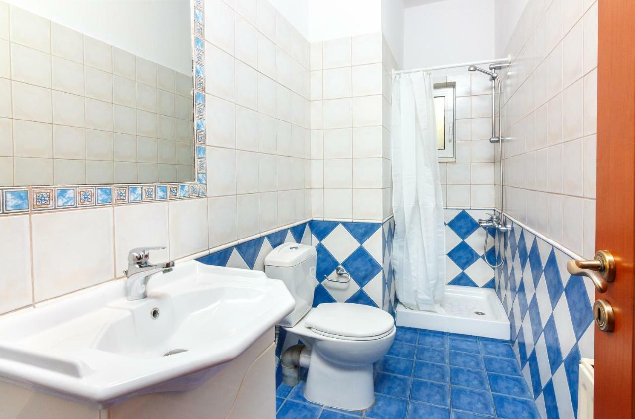 Agia Marina Charming And Comfy House 아파트 외부 사진
