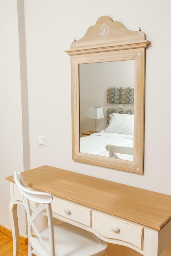 Agia Marina Charming And Comfy House 아파트 외부 사진