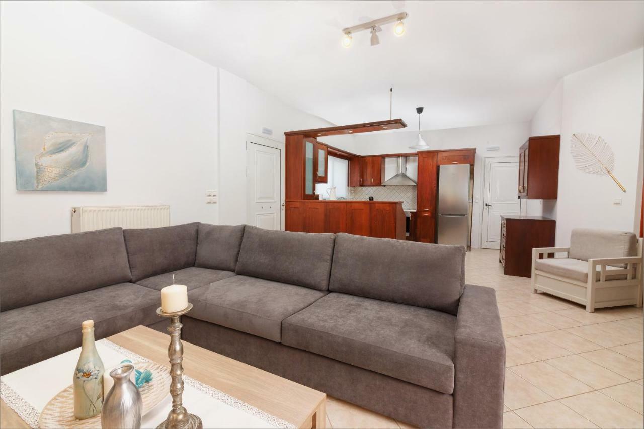 Agia Marina Charming And Comfy House 아파트 외부 사진