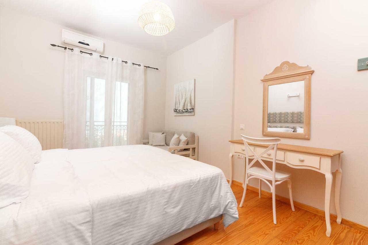 Agia Marina Charming And Comfy House 아파트 외부 사진
